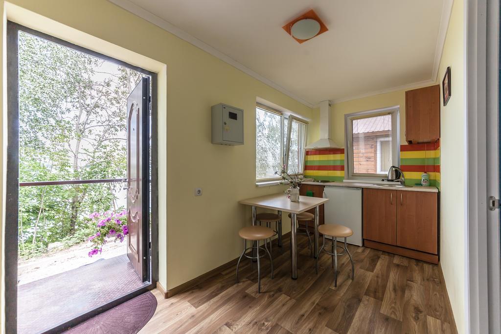 Recreational Center Rezidentsiya Hotel Yahotyn Zewnętrze zdjęcie